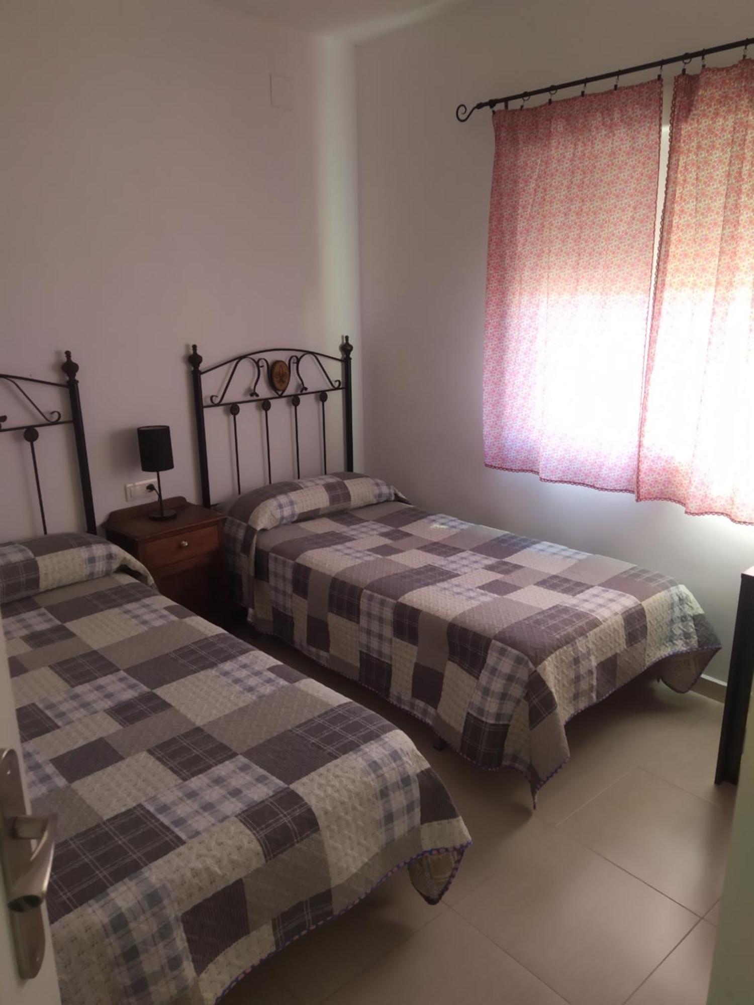 Casa rural Hnas Corral Almoharin Habitación foto